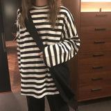 Spring Summer Striped T Shirt Women Harajuku Long Sleeve O-Neck T-Shirts Korean Casual Oversized T Shirt Femme Black Tops 2024